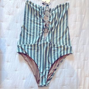 Acacia Bronx One Piece Large